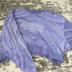 Nike Vintage Style Cropped Crewneck